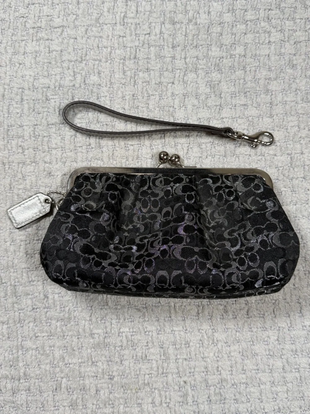 COACH Vintage Y2K Optic Lurex Framed Kisslock Clutch Wristlet Black Silver Pink
